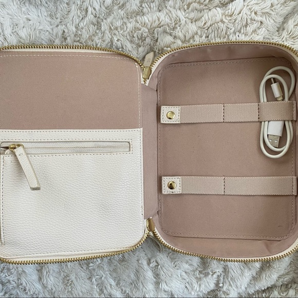 tech organizer - Picture 7 of 7